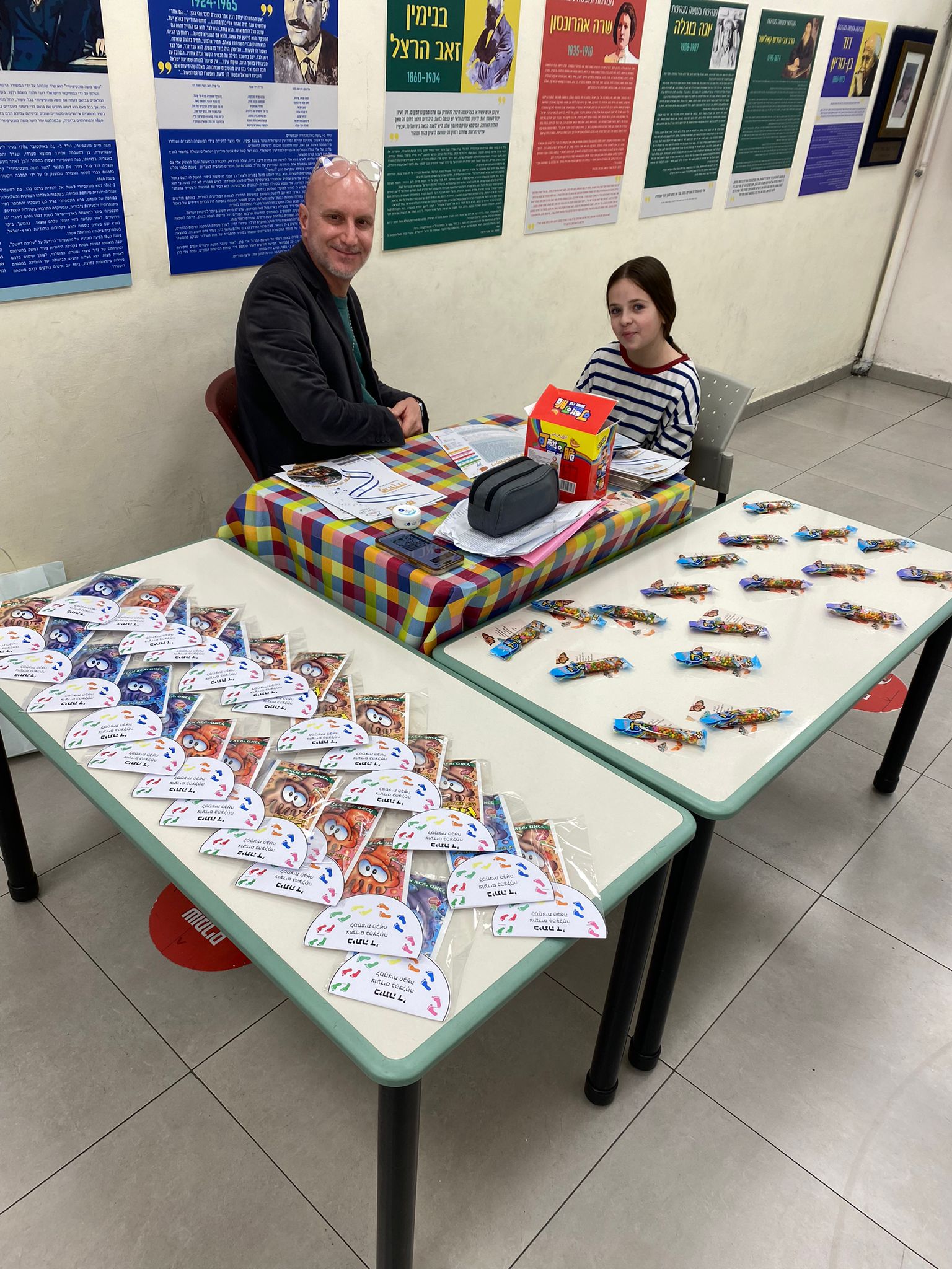 תלמידים באירוע נואמים צעירים